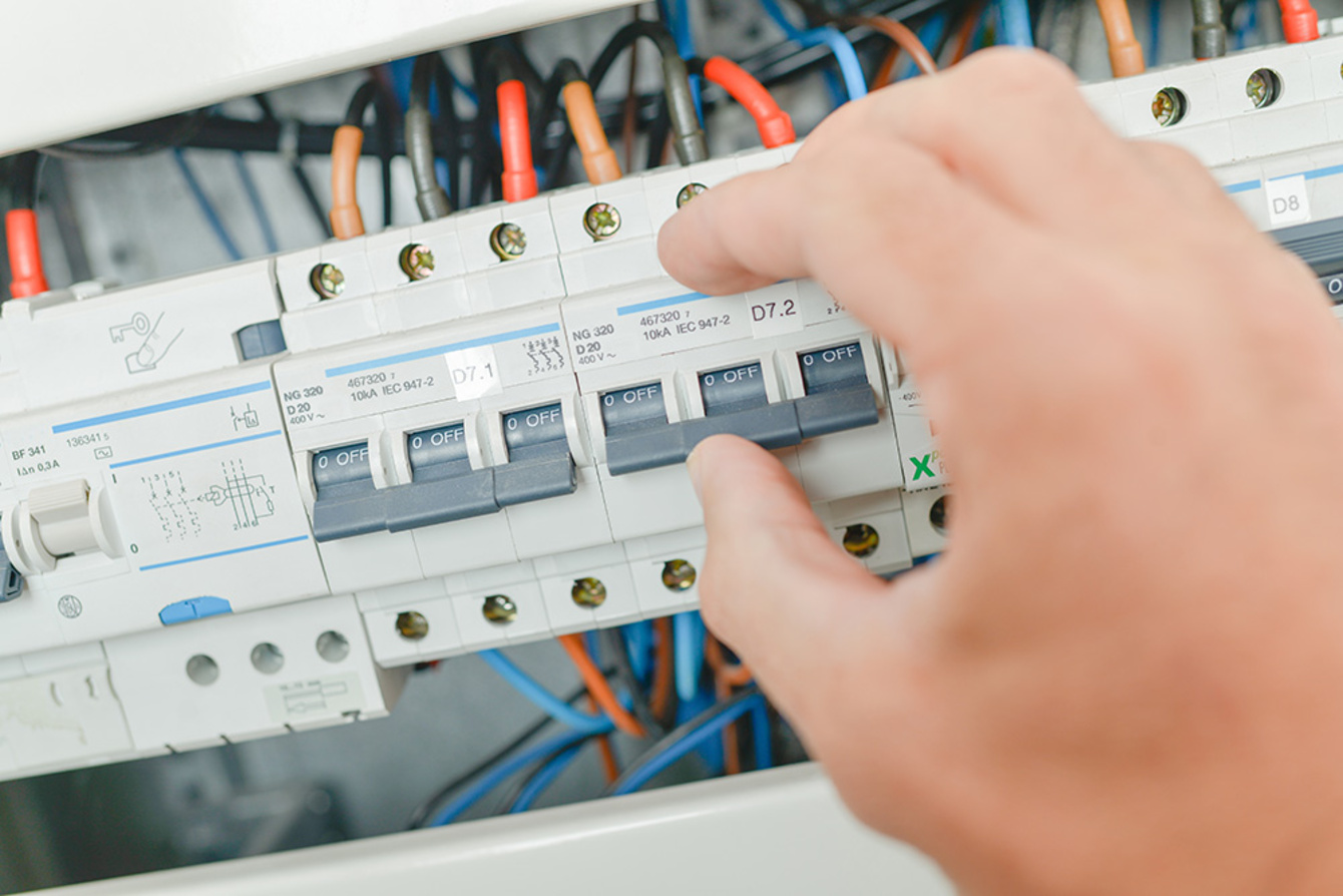 Elektro­installation bei Elektro Fertl in Steinkirchen